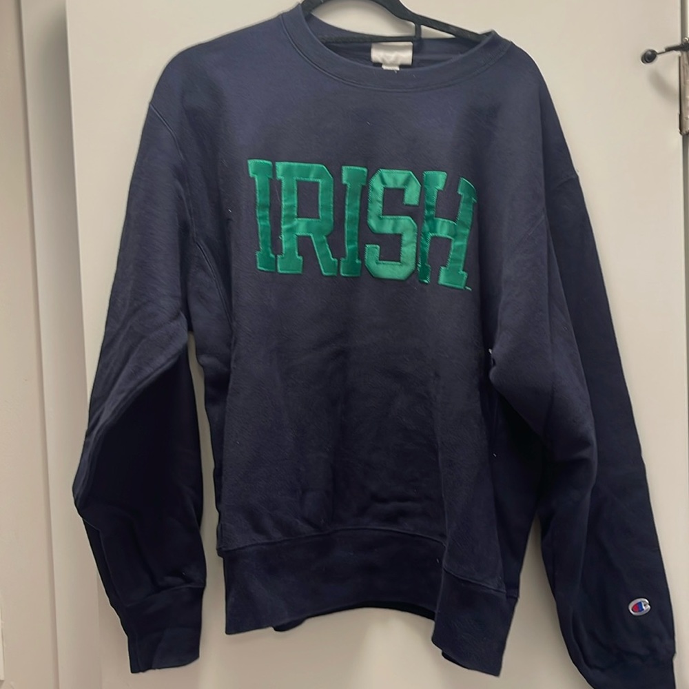 NOTRE DAME NAVY CREWNECK CHAMPION SIZE L